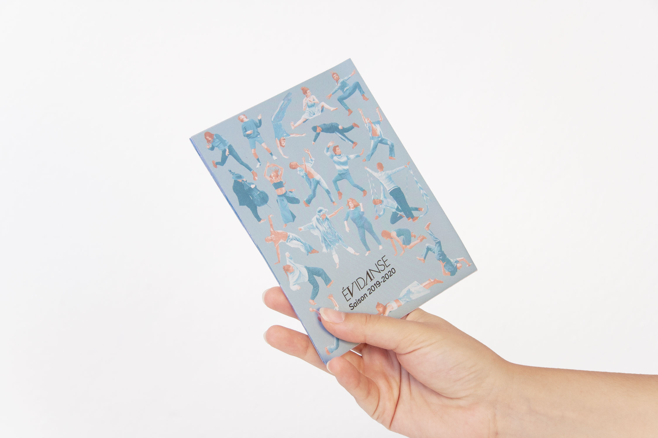 evidanse 2018-2019 dépliant plié - édition evidanse.ch - crédits photo Error 404 DR - Grrrrr Eric Daguin - Forever Nelly Rodriguez - Rebelle-toi, il pleut des cailloux ! Sergio Garibay - Silva Yuri Pires Tavares - Nous trois Nelly Rodriguez - Fête de la Danse Angélique Pichon - Cie Käfig Benoîte Fanton - Portraits in Otherness - Dickson Mbi - Maya Jilan Dong - Wannes Cre - Ioannis Mandafounis Elina Giounanli - impression roossa roossa.ch - graphisme arnaud chappuis